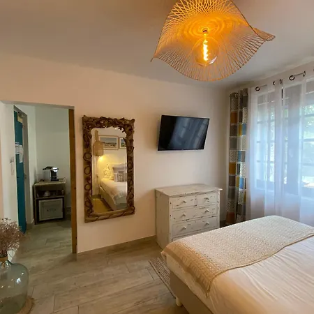 Le Neptune En Camargue Hotel 3*